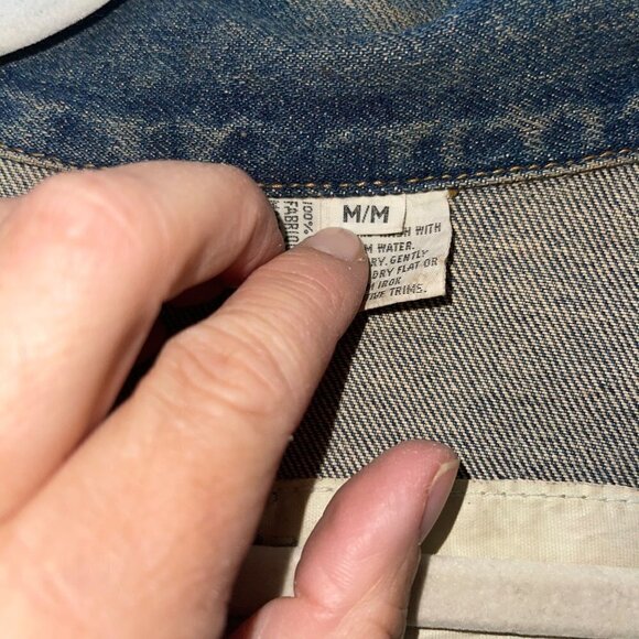 Vintage Freego Womens Denim Jacket Blue Size Medium Embellished Button Cotton - Picture 7 of 16